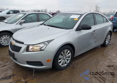 2011 Chevrolet Cruze Ls z USA, uszkodzony, nr VIN 1G1PC5SH7B7122119